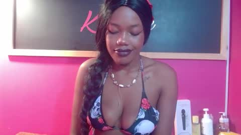 Crystal online show from February 10, 2025, 7:17 pm