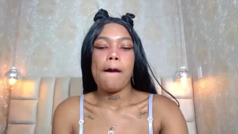 Crystal online show from September 13, 2025, 10:42 pm