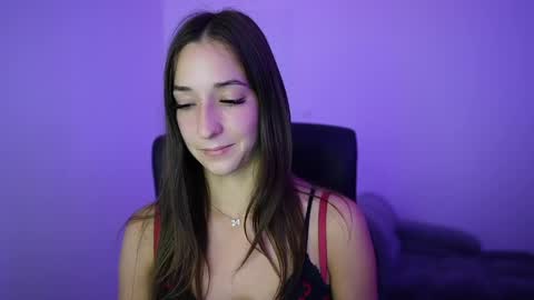 Crystalbrunette18 online show from May 26, 2026, 8:05 pm