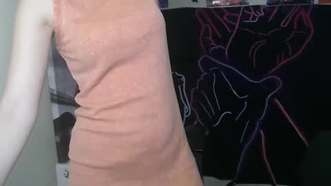 Stella online show from September 24, 2025, 6:17 am