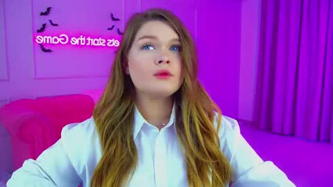 Crystal online show from October 24, 2025, 11:06 am