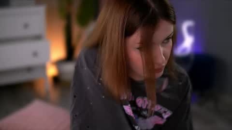 CrystalMo0n online show from March 28, 2026, 12:27 pm