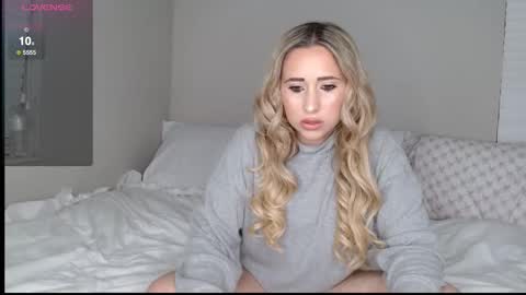 Nikki online show from October 27, 2025, 12:36 am