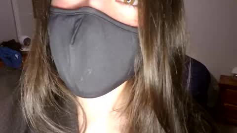 Snapshot of csmf010 chatting on March 8, 2026, 6:06 am Madam Mask online show from March 8, 2026, 6:06 am