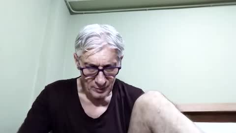 BIG UNCUT HARD COCK online show from October 3, 2025, 4:53 am