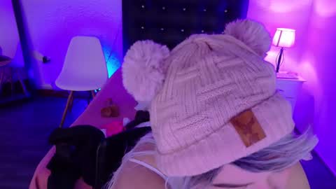 cuckoldlover69_ online show from February 11, 2025, 3:40 am