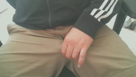 Snapshot of cuddlebeardeluxe chatting on March 3, 2026, 4:02 pm cuddlebeardeluxe online show from March 3, 2026, 4:02 pm