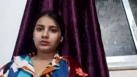 cuddlemuffins online show from December 18, 2025, 2:34 pm