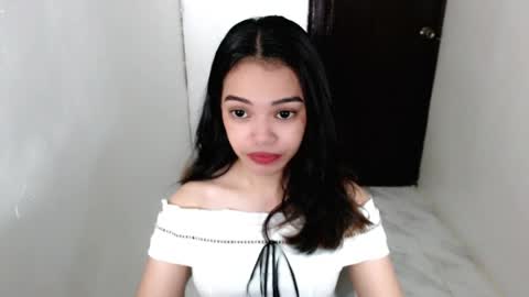 cuddlepunk_bubble online show from May 13, 2026, 6:16 pm