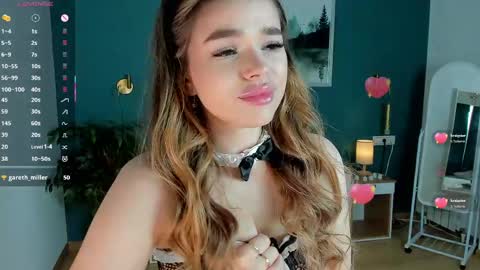 Silvia online show from April 6, 2026, 7:09 am