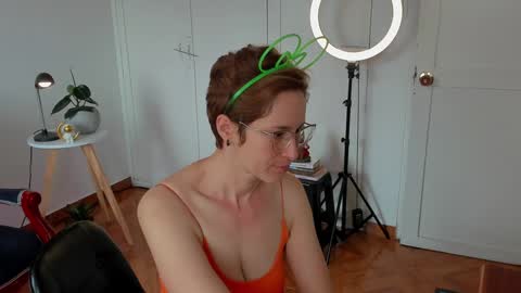 Leonela online show from December 12, 2024, 3:16 pm