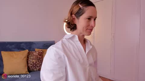 Leonela online show from January 5, 2026, 5:27 pm