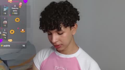 Cuddly online show from December 12, 2024, 8:21 pm