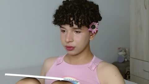 Cuddly online show from February 28, 2025, 4:10 pm