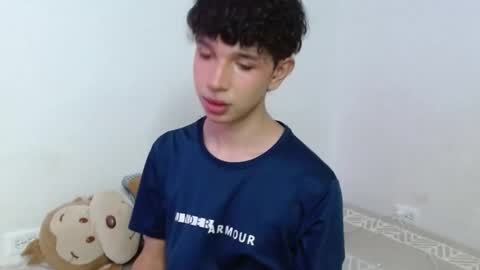 Cuddly online show from December 18, 2025, 5:57 am