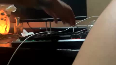 im KIM new girl to spoil online show from February 6, 2025, 12:26 pm