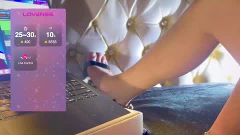 im KIM new girl to spoil online show from September 9, 2025, 5:23 pm