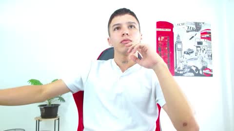 cumandres online show from November 27, 2025, 2:30 pm