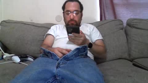 cummachine2022 online show from April 21, 2026, 12:01 am