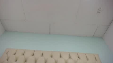 Cumontitsxxx online show from September 19, 2025, 11:33 am