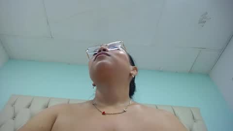 Snapshot of cumontitsxxx chatting on May 6, 2026, 12:43 pm Cumontitsxxx online show from May 6, 2026, 12:43 pm