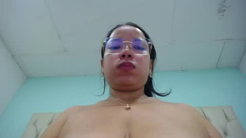 Snapshot of cumontitsxxx chatting on July 16, 2026, 11:27 am Cumontitsxxx online show from July 16, 2026, 11:27 am