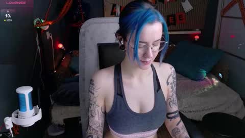 Snapshot of cumpotikeve chatting on January 10, 2026, 1:51 am CUMpotikEve online show from January 10, 2026, 1:51 am