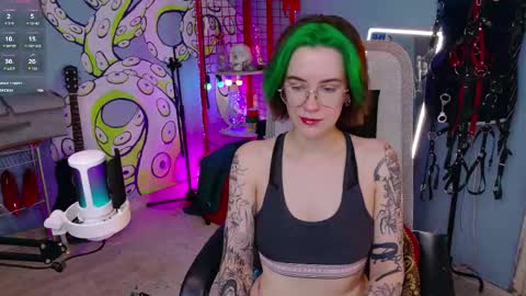CUMpotikEve online show from May 2, 2026, 5:34 am