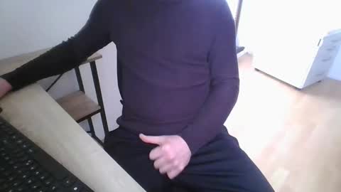 Snapshot of cumrocco009 chatting on February 4, 2025, 10:21 am cumrocco online show from February 4, 2025, 10:21 am