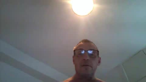 Snapshot of cumseeme002 chatting on February 14, 2026, 12:24 pm Alan online show from February 14, 2026, 12:24 pm