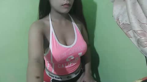 cumwhore4uxox online show from January 17, 2026, 5:49 pm