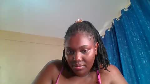 Snapshot of cupidcurvygirl26 chatting on October 23, 2025, 6:13 am sweetpearl online show from October 23, 2025, 6:13 am