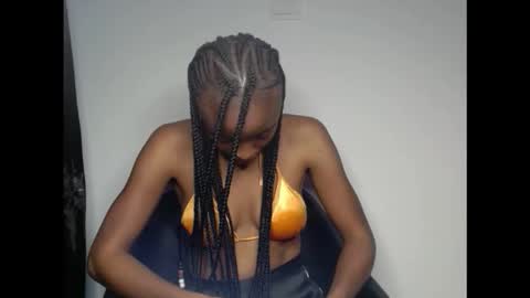 cupidxdoll online show from October 7, 2025, 9:28 am