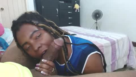 dominic and julieta... independent models online show from December 4, 2024, 12:41 am