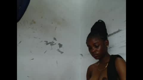 cupxcakex online show from June 14, 2026, 2:24 am