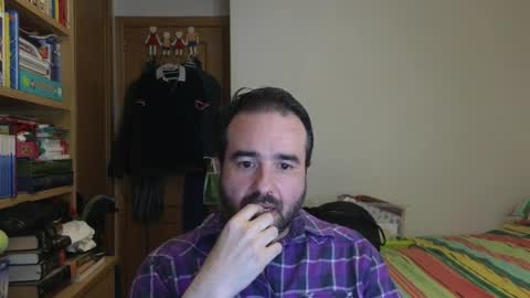 curiosillo1983 online show from June 5, 2026, 2:23 pm