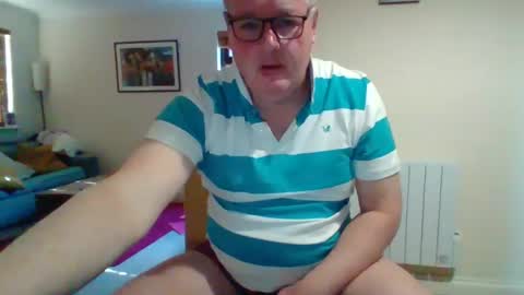 Snapshot of curiousax77 chatting on March 3, 2025, 10:28 am curiousax77 online show from March 3, 2025, 10:28 am