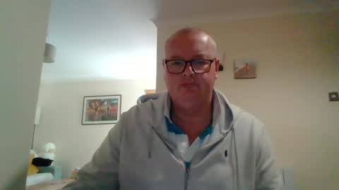 Snapshot of curiousax77 chatting on March 4, 2025, 12:55 pm curiousax77 online show from March 4, 2025, 12:55 pm