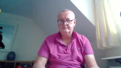 Snapshot of curiousax77 chatting on February 26, 2026, 1:54 pm curiousax77 online show from February 26, 2026, 1:54 pm