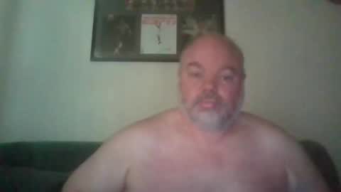 CuriousBate1 online show from June 6, 2026, 12:32 pm