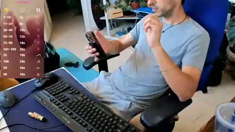 Snapshot of curiousgenie chatting on June 12, 2026, 9:41 am curiousgenie online show from June 12, 2026, 9:41 am