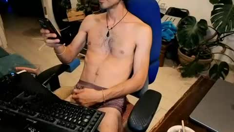 Snapshot of curiousgenie chatting on June 16, 2026, 5:26 pm curiousgenie online show from June 16, 2026, 5:26 pm