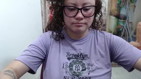 Vannesa online show from November 21, 2025, 7:56 pm