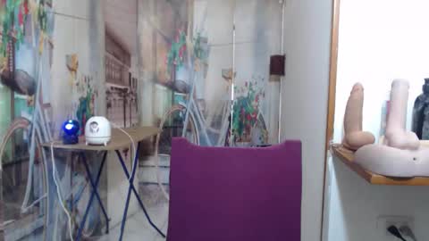 Vannesa online show from February 3, 2026, 7:30 pm