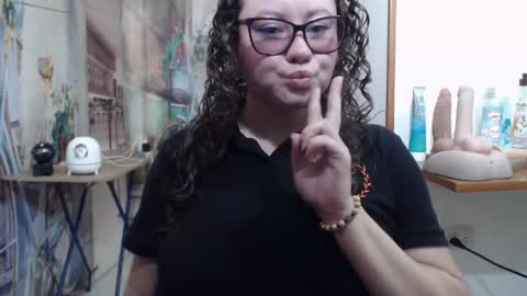 Vannesa online show from March 3, 2026, 4:13 pm