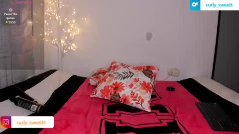 Curly  -  OF- CURLY SWEETT online show from February 10, 2025, 4:14 pm