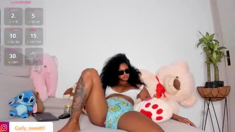 Curly  -  OF- CURLY SWEETT online show from March 14, 2026, 1:38 pm