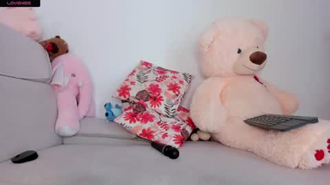 Curly  -  OF- CURLY SWEETT online show from July 28, 2026, 6:20 pm