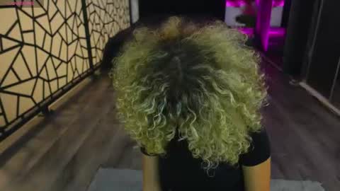 Snapshot of curlyanto chatting on July 27, 2026, 1:45 am Antonia online show from July 27, 2026, 1:45 am