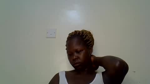 Snapshot of curvy294 chatting on April 17, 2026, 2:25 am SALLY online show from April 17, 2026, 2:25 am